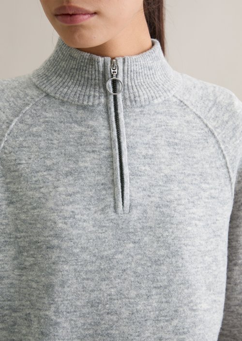 Troyer cropped — Stone Melange