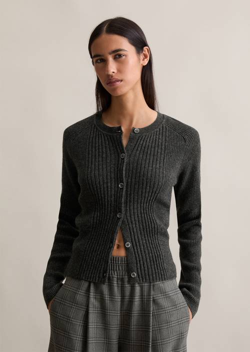 Rippstrick-Cardigan regular aus softem Schurwolle-Mix grau