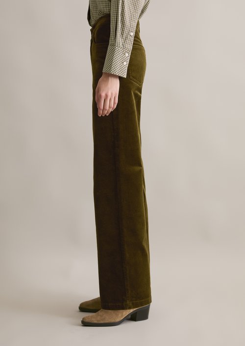Corduroy pants model Tomma wide — Burnished Logs