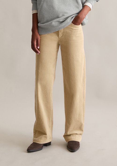 Corduroy pants model Tomma wide — Frosty Sand