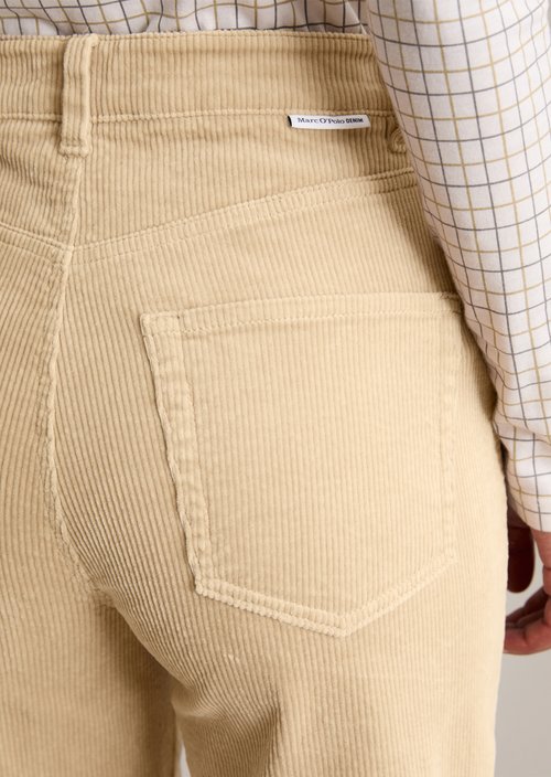 Corduroy pants model Tomma wide — Frosty Sand