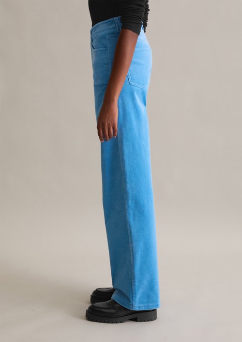 Corduroy pants model Tomma wide — Azure Sky