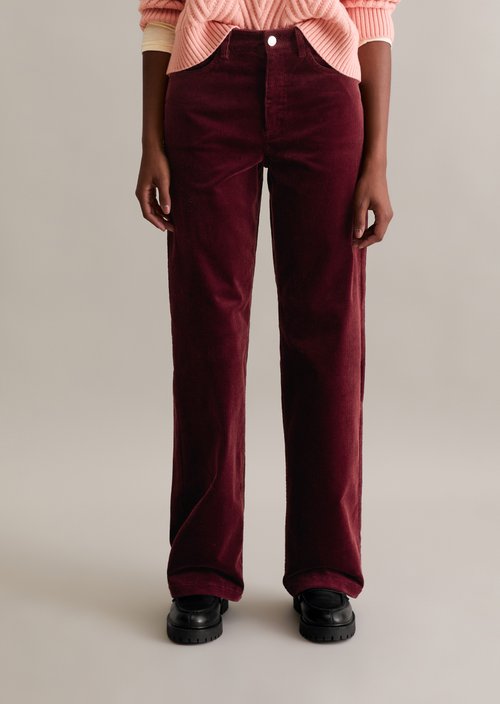 Corduroy pants model Tomma wide — Dark Maroon