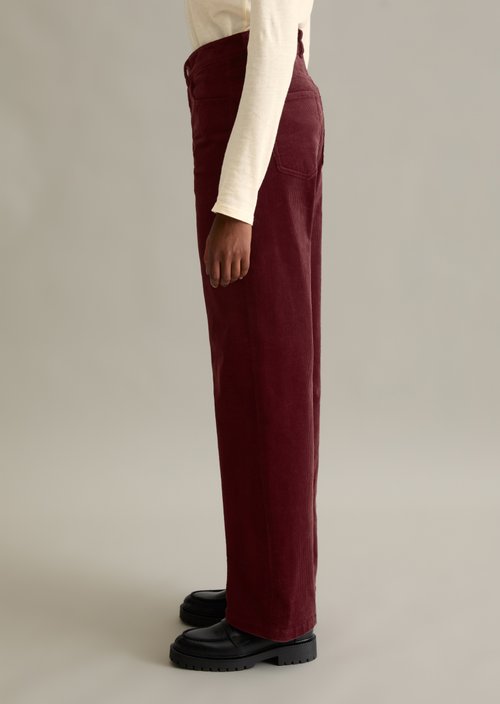 Corduroy pants model Tomma wide — Dark Maroon
