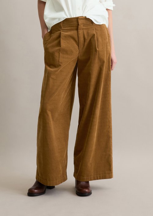Pleated corduroy trousers wide — Wood Grain