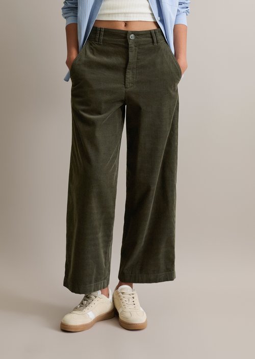 Corduroy pants loose — Pineneedle