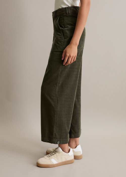 Corduroy pants loose — Pineneedle