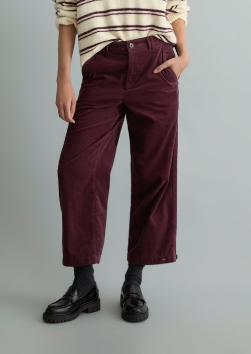 Corduroy pants loose — Mahagony Jam