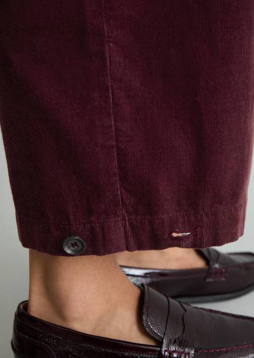 Cordhose loose Mahagony Jam in Detailansicht