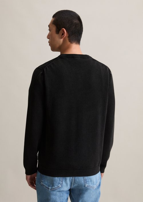 Garment dye sweater regular — Black