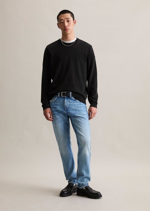 Garment dye sweater regular — Black