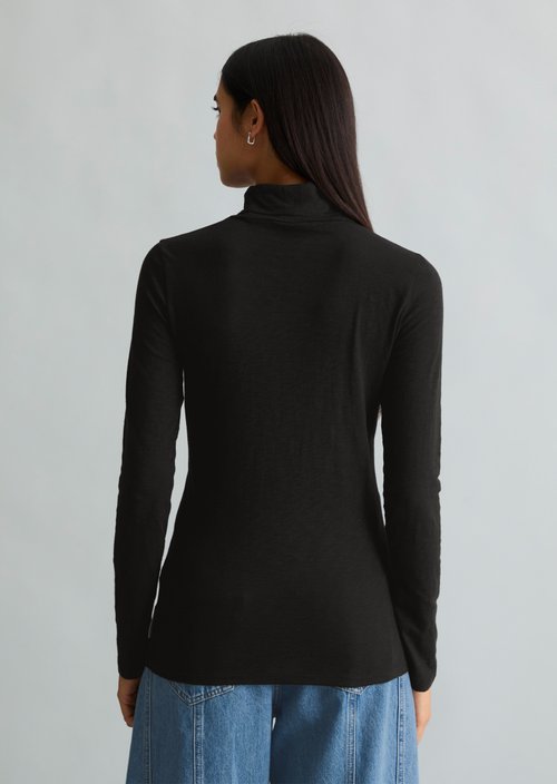 Slim-Fit Long-Sleeve Turtleneck — Black