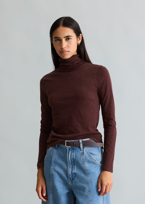 Slim-Fit Long-Sleeve Turtleneck — Espresso Brown