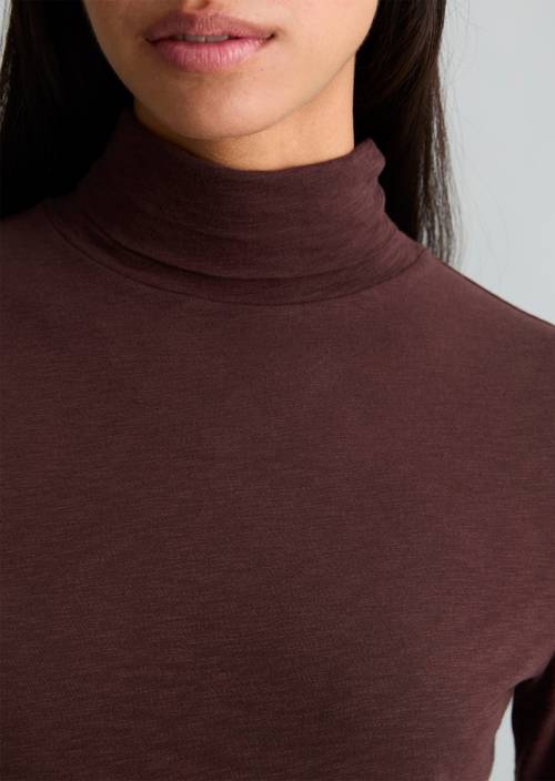 Slim-Fit Long-Sleeve Turtleneck Espresso Brown in detail view