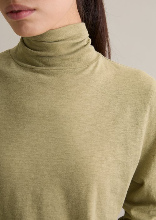 Slim-Fit Long-Sleeve Turtleneck — Artichoke Leaf