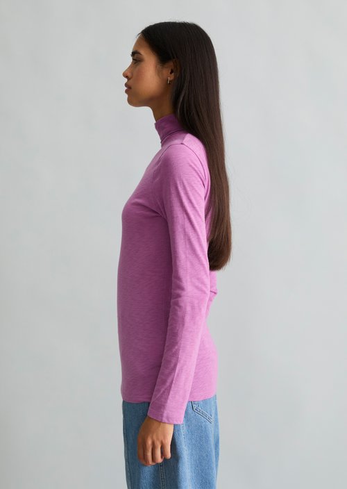 Slim-Fit Long-Sleeve Turtleneck — Smoky Grape