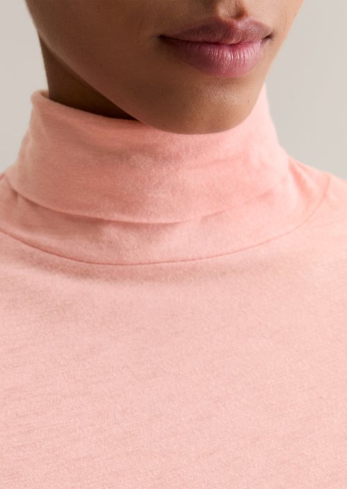 Slim-Fit Long-Sleeve Turtleneck — Rose Powder