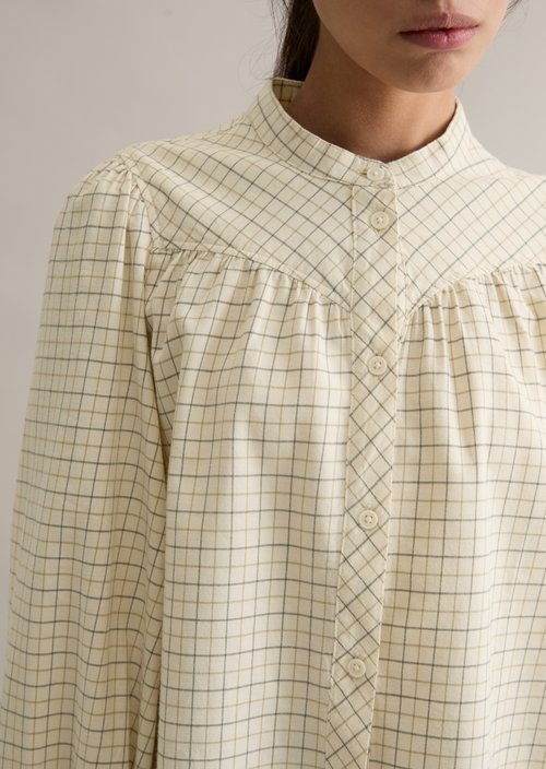 Check blouse A-shape — Offwhite