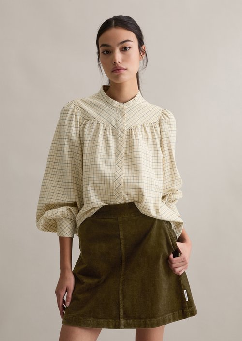 Check blouse A-shape — Offwhite