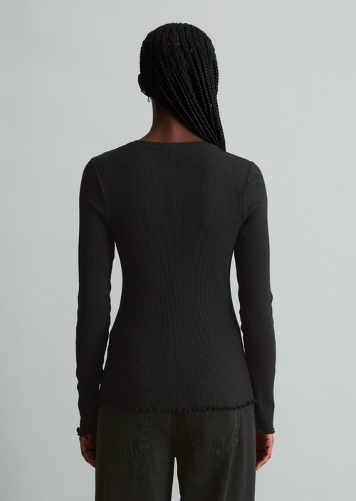 Slim-fit long-sleeve shirt — Black
