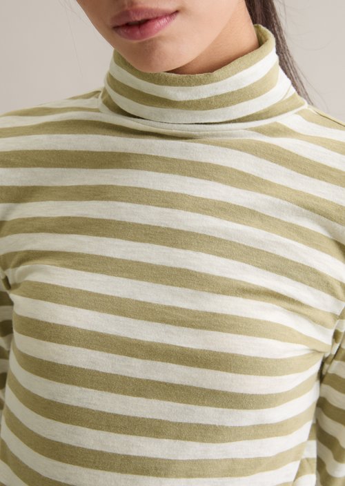 Long sleeve with turtleneck — Light Green