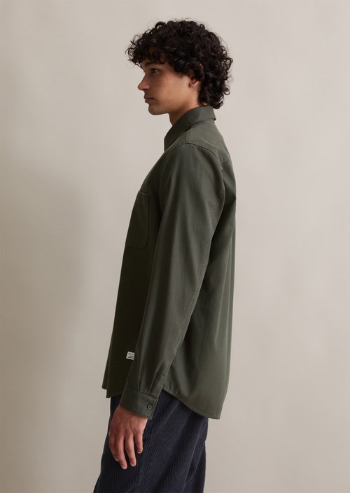 Regular shirt — Pineneedle