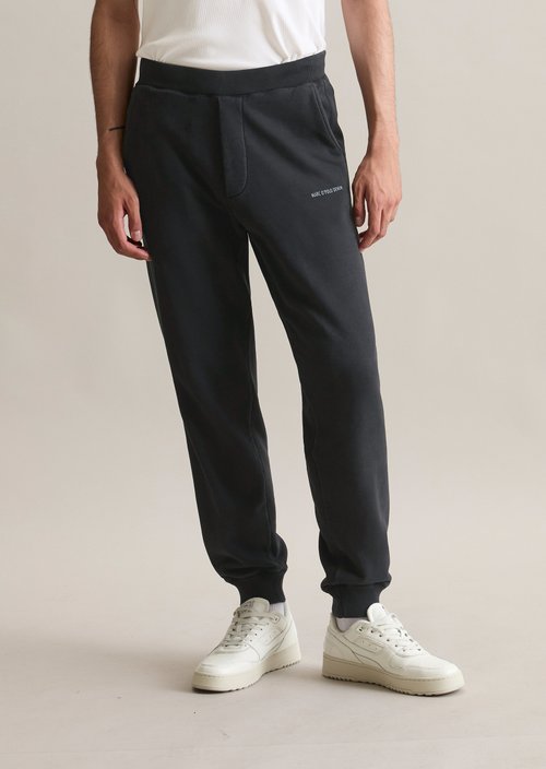 Relaxed sweatpants — Black