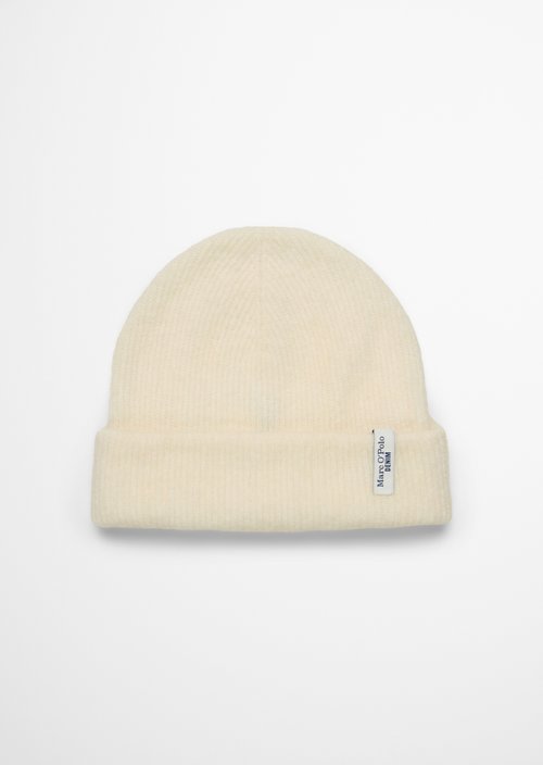Knitted cap — White Blush