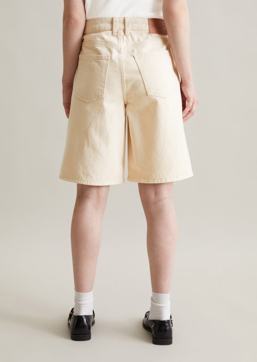 Bermuda model Jonnda relaxed — Offwhite