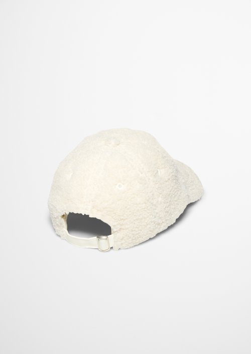 Teddy cap — White Blush