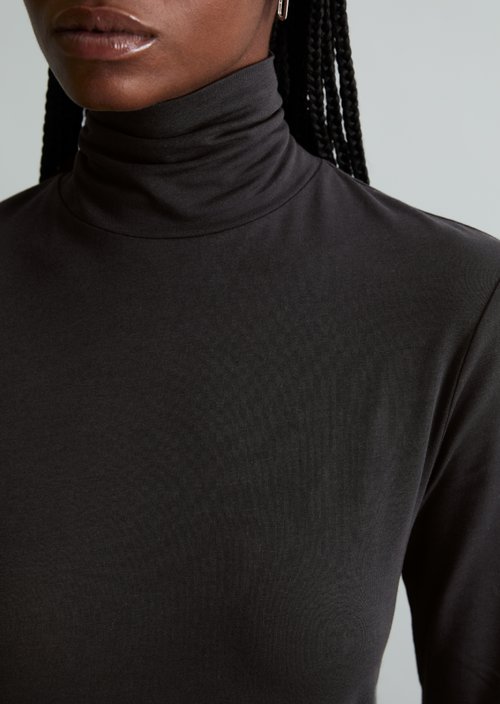 Turtleneck longsleeve slim — Black