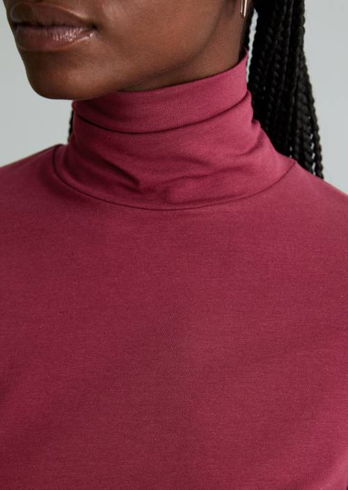 Turtleneck longsleeve slim Deep Burgundy in detail view