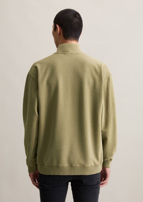 Troyer relaxed — Oak Ash