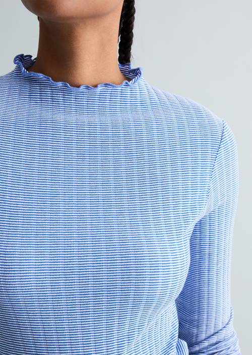 T-shirt long à côtes slim Medium Blue en vue détaillée