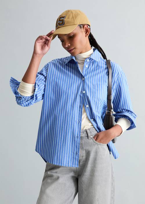 Regular gestreepte blouse Medium Blue in vooraanzicht