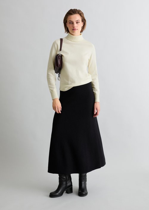 Regular turtleneck sweater — Creamy White