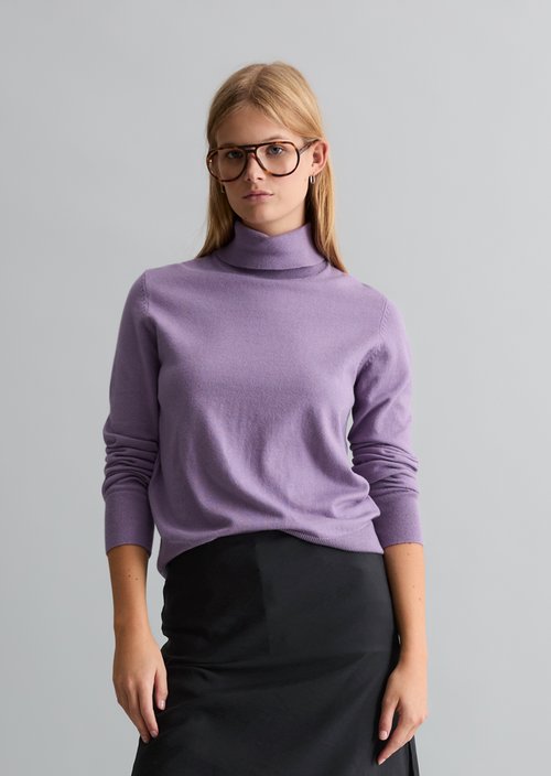 Regular turtleneck sweater — Lumi Lilac