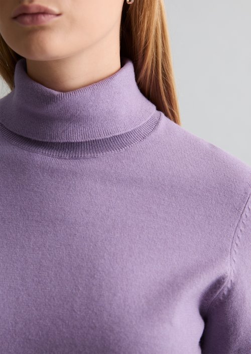 Regular turtleneck sweater — Lumi Lilac