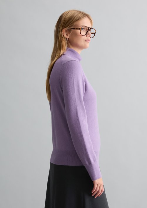Regular turtleneck sweater — Lumi Lilac