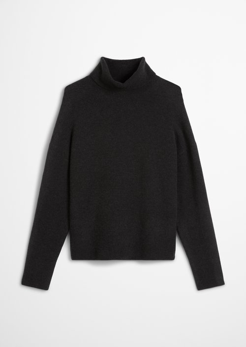Regular turtleneck sweater — Black