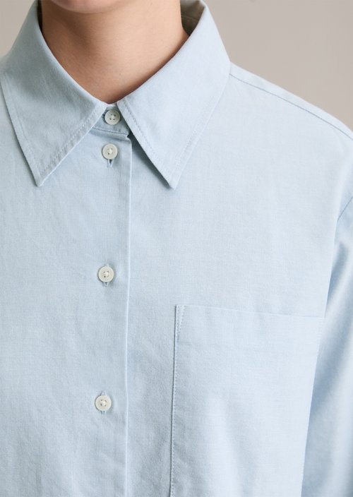 Cropped oxford blouse — Light Blue