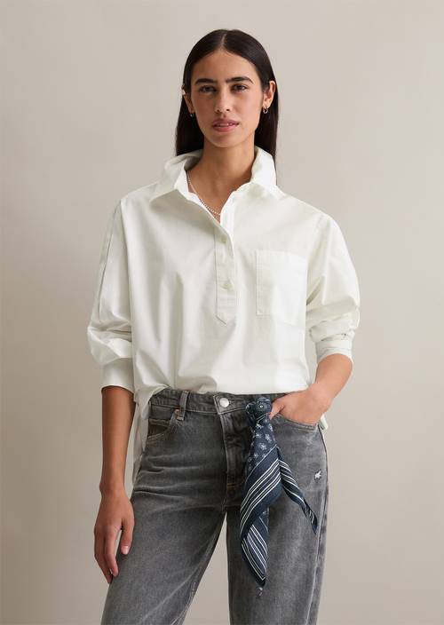 Relaxed polo-style blouse Silky White in front view