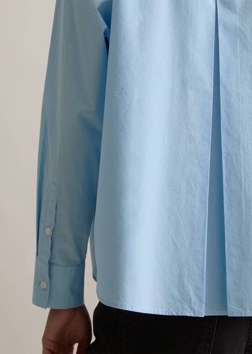 Relaxed polo-style blouse Blue Dusk in detail view