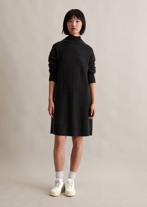 Knitted dress regular — Black