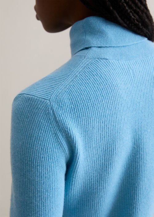 Turtleneck sweater slim — Azure Sky
