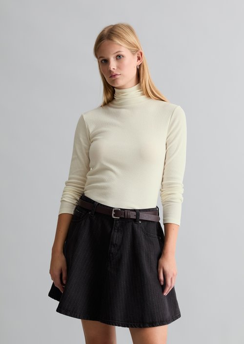 Turtleneck longsleeve slim — Creamy White