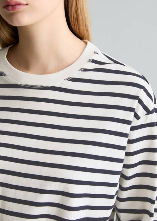 Regular de manga larga Offwhite en vista detallada