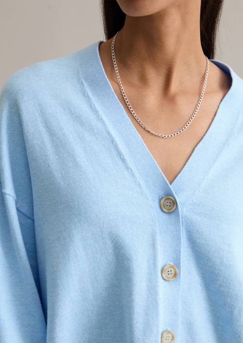 V-Neck-Cardigan relaxed Light Blue Melange in Detailansicht