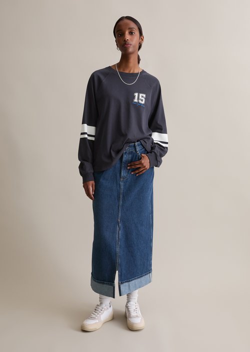 College-style longsleeve relaxed — Blue Depths