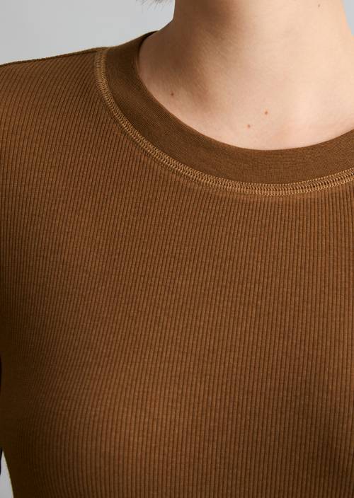 T-shirt long slim Old Copper en vue détaillée
